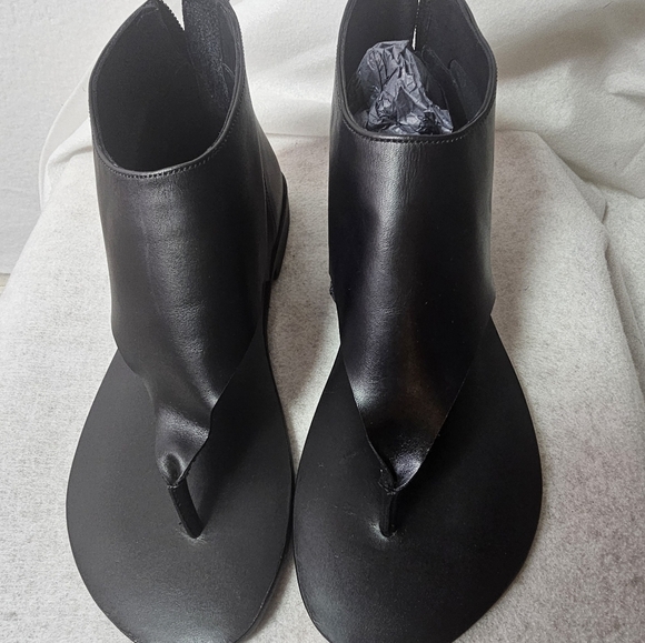 Free People Uma Thong Sandal Black Leather Bootie Style – Size 6.5 - Picture 6 of 7